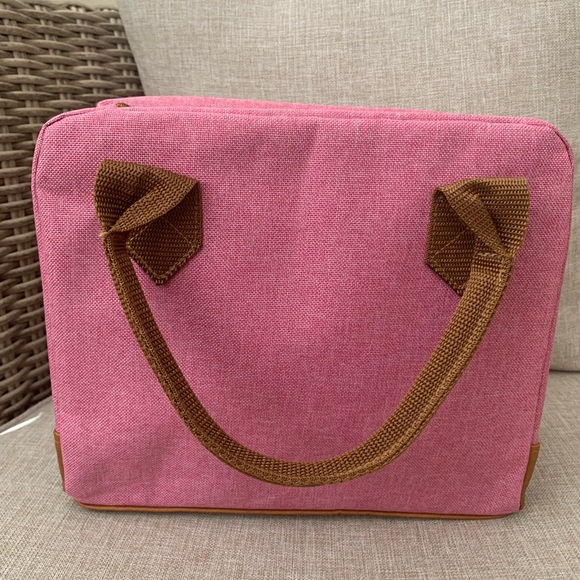 🍀 Lucky Brand Lunch Bag: Pink w/Brown Handles, Insulated Cooler, 10x8.5x6” - Picture 2 of 7